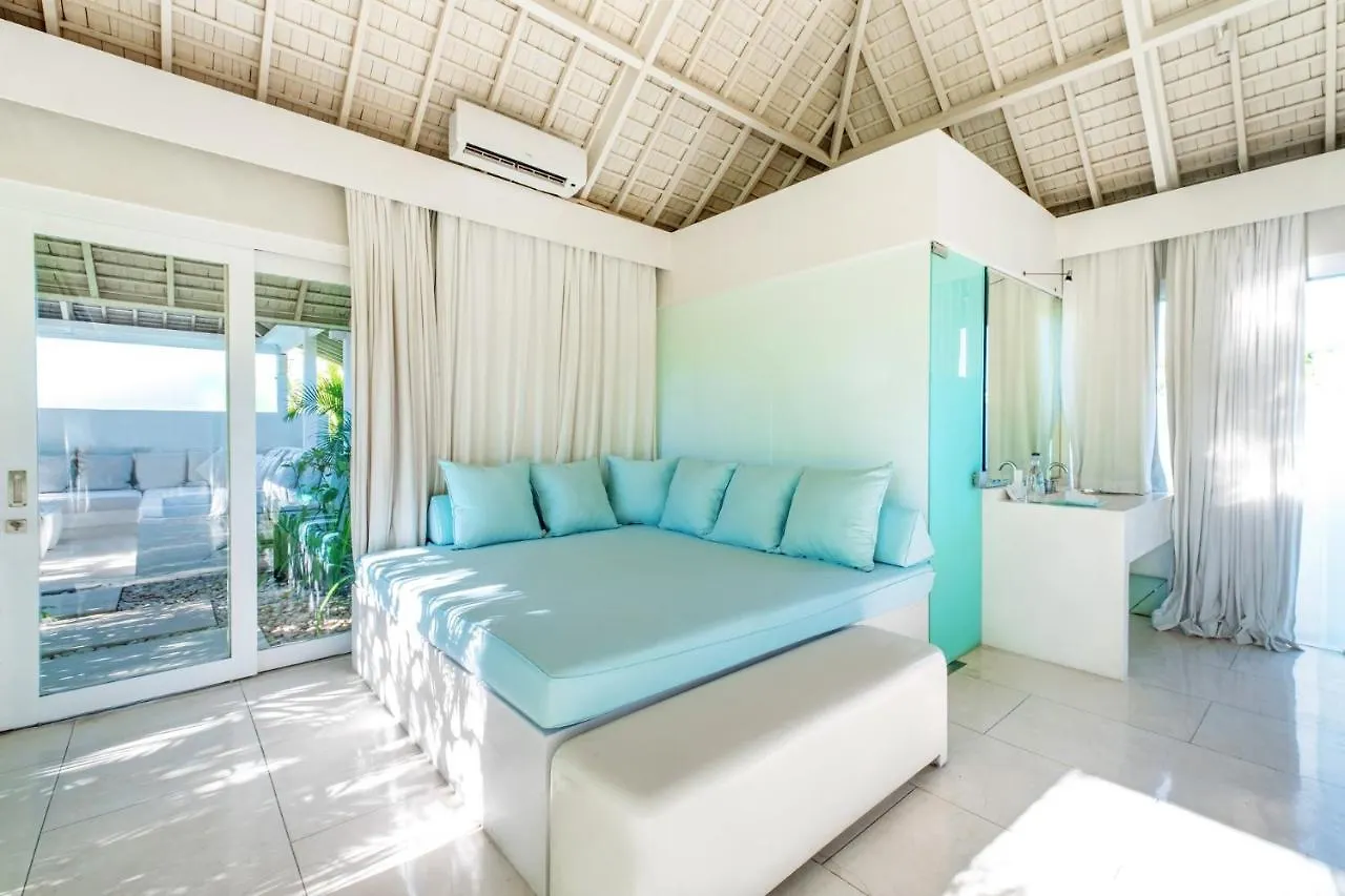 Villa Puro Blanco - CHSE Certified Kuta Lombok