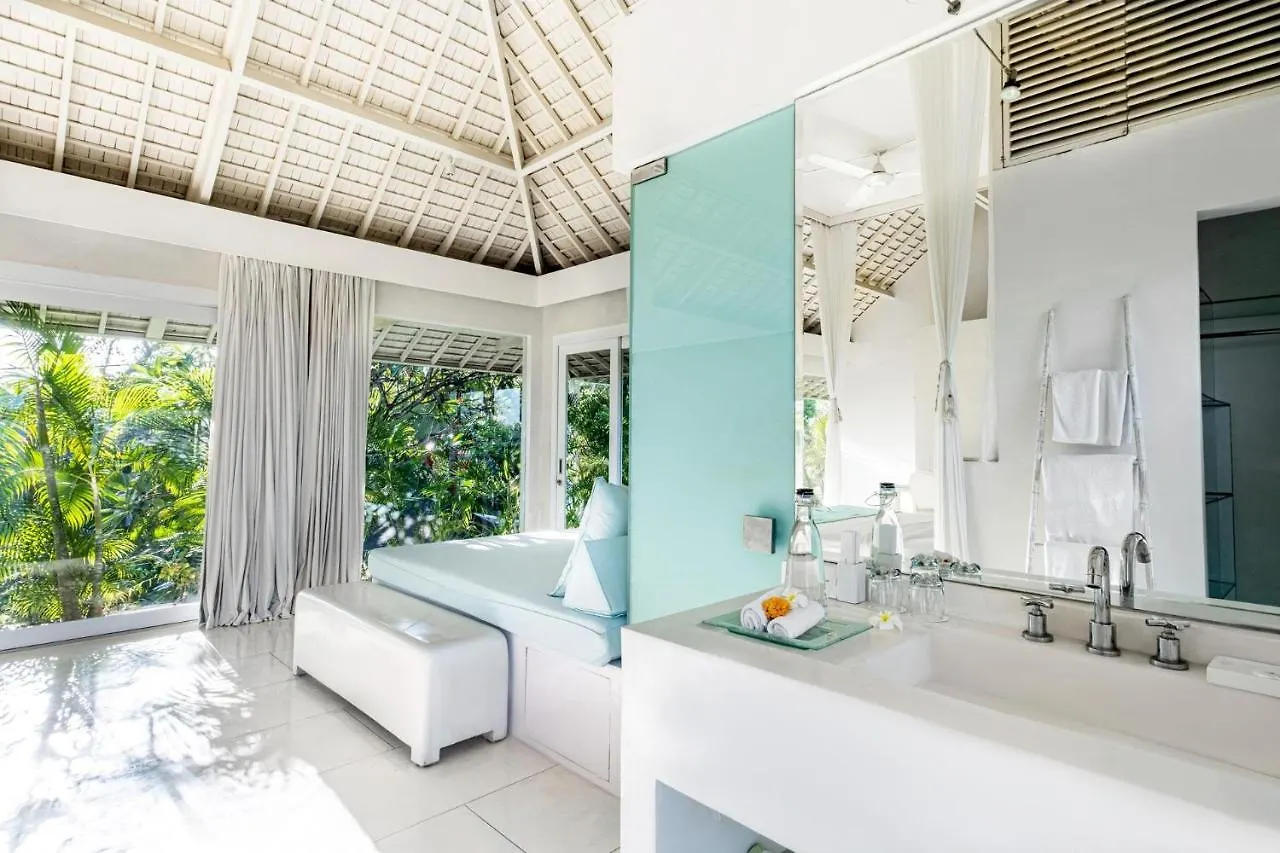 Villa Puro Blanco - CHSE Certified Kuta Lombok