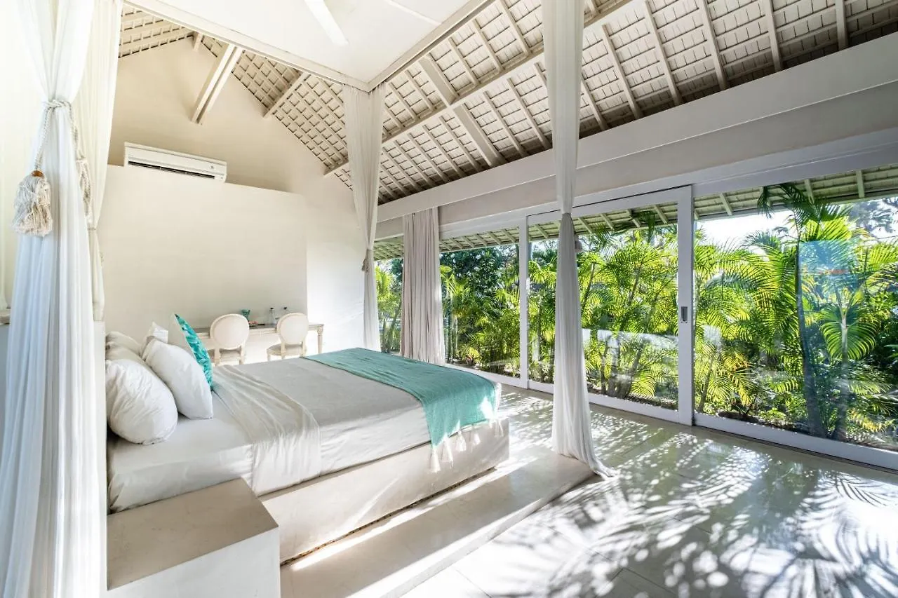 Villa Puro Blanco - CHSE Certified Kuta Lombok